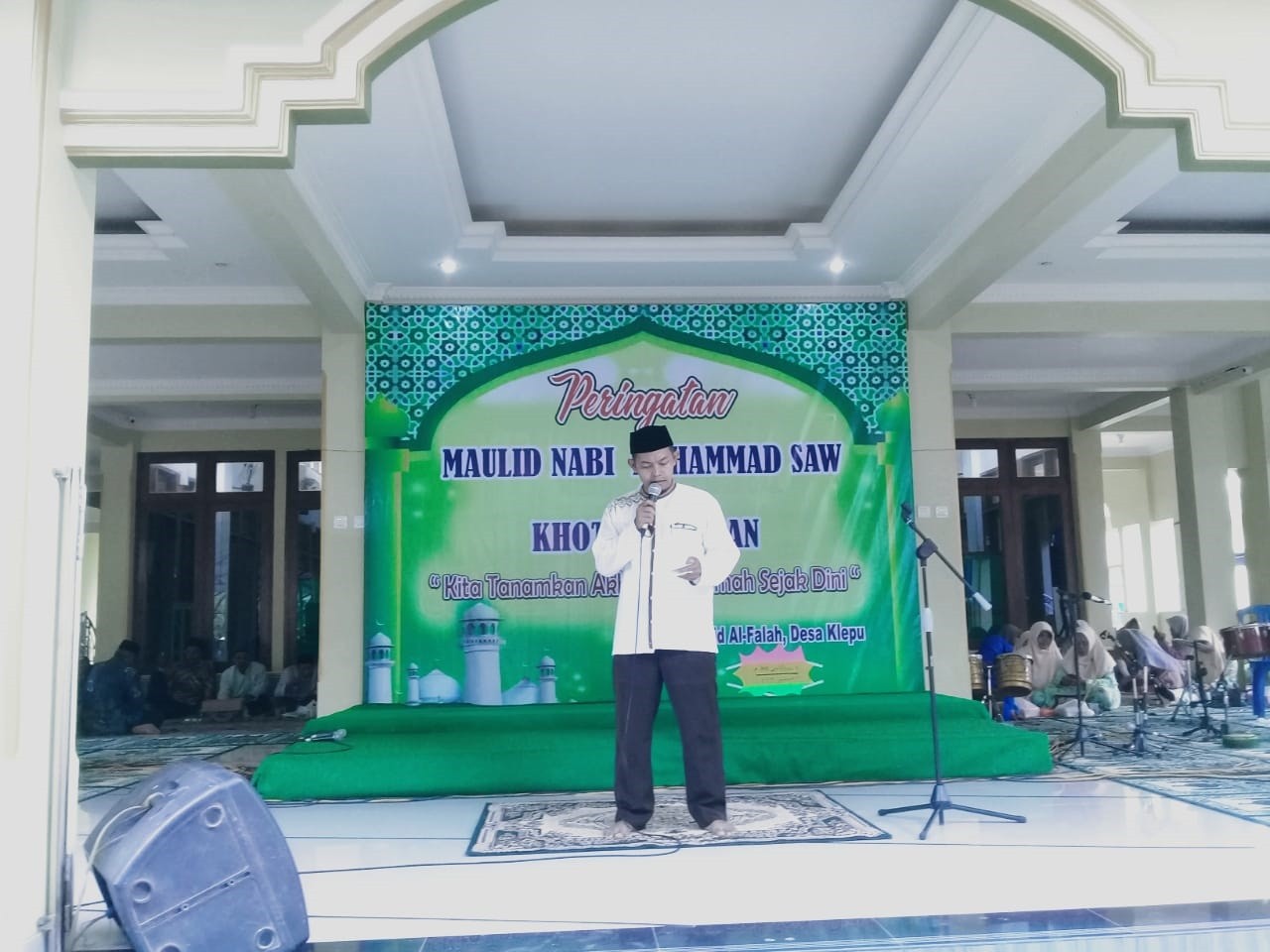 Pengajian_Peringatan_Maulud_nabi_Muhammad_SAW_di_Desa_Klepu.jpg