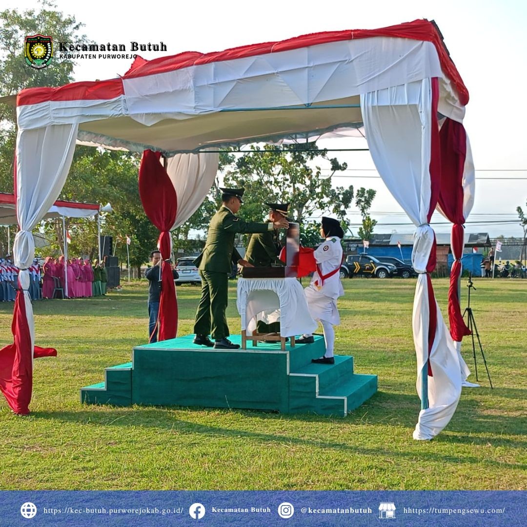 Penurunan_Bendera_Peringatan_HUT_RI_ke-79.jpg