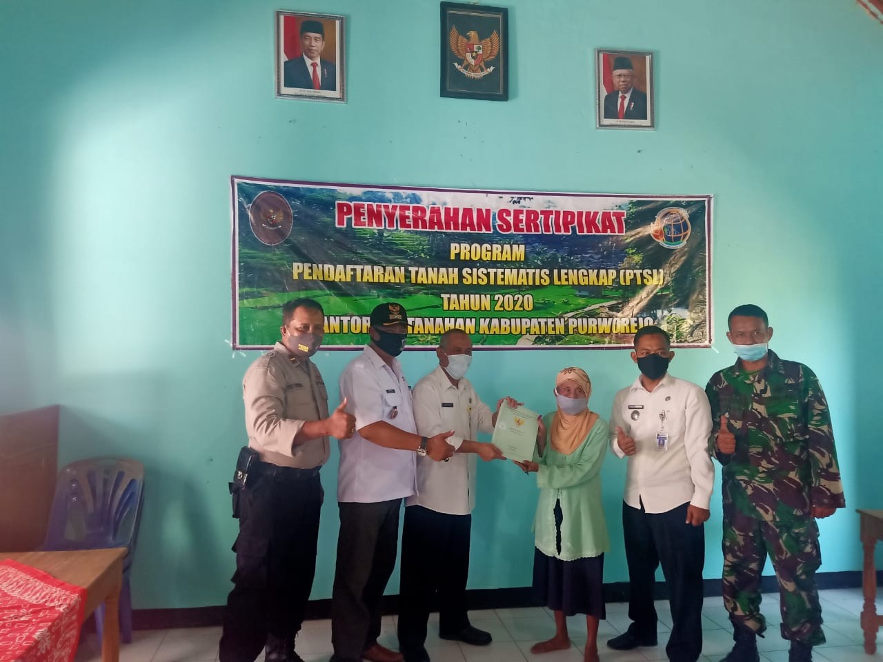 PENYERAHAN SERTIFIKAT PROGRAM PTSL