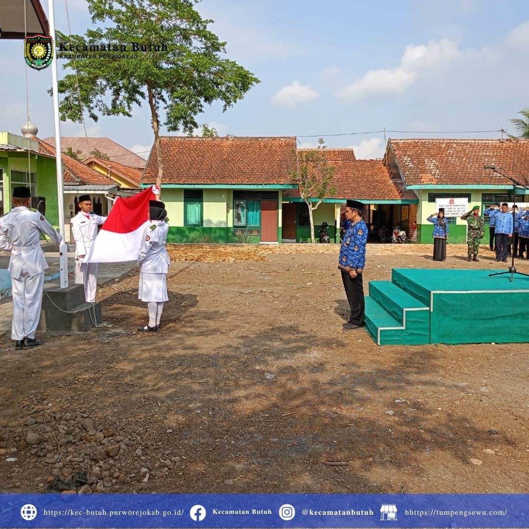 Upacara Bendera Peringatan Hari Pahlawan di Kecamatan Butuh, Kabupaten Purworejo